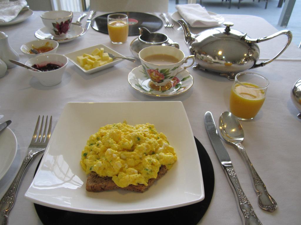 Be My Guest Bed & Breakfastニュープリマス エクステリア 写真